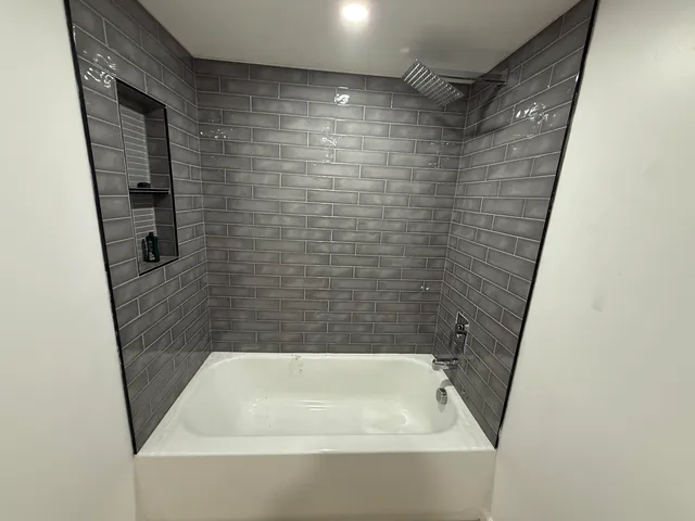 $3,200 | 23 East 44th Street, Unit 2, Bayonne, NJ 07002