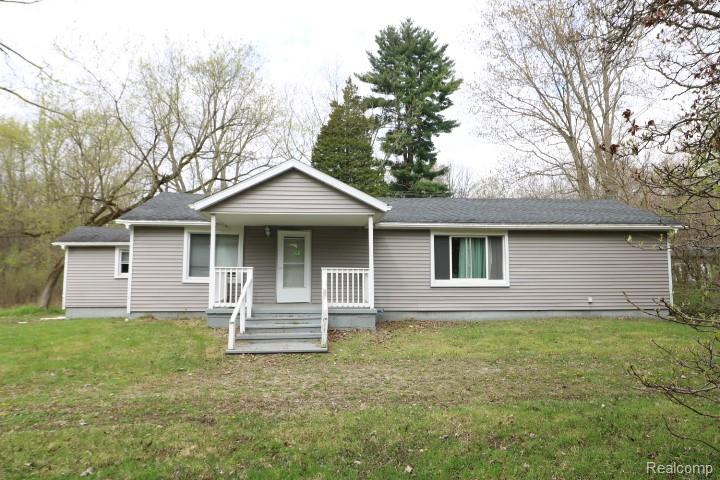 3809 State Road Fort Gratiot, MI 48059 - Photo 2 of 11 Gallery Image 2