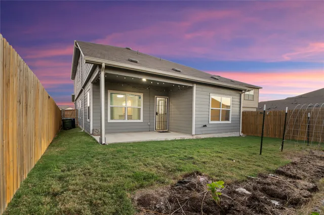 $2,250 | 148 Rowdy Yates Way, Jarrell, TX 76537