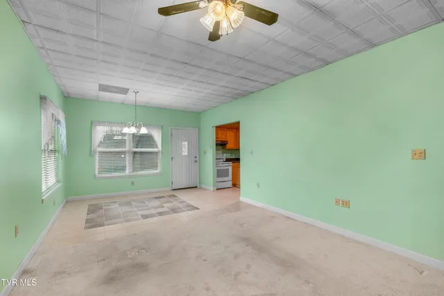 $469,900 | 1401 Brookfield Drive, Morristown, TN 37814