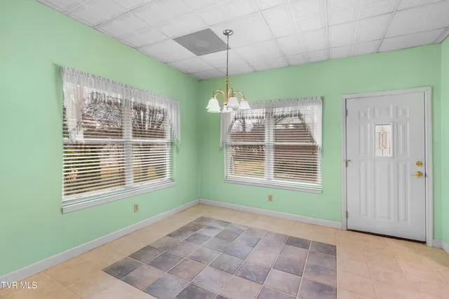 $469,900 | 1401 Brookfield Drive, Morristown, TN 37814