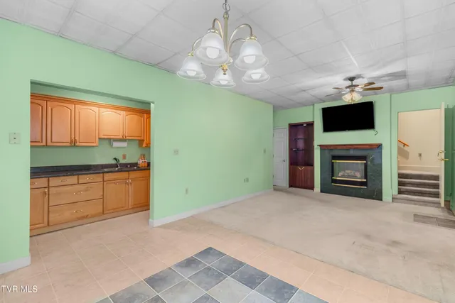 $469,900 | 1401 Brookfield Drive, Morristown, TN 37814