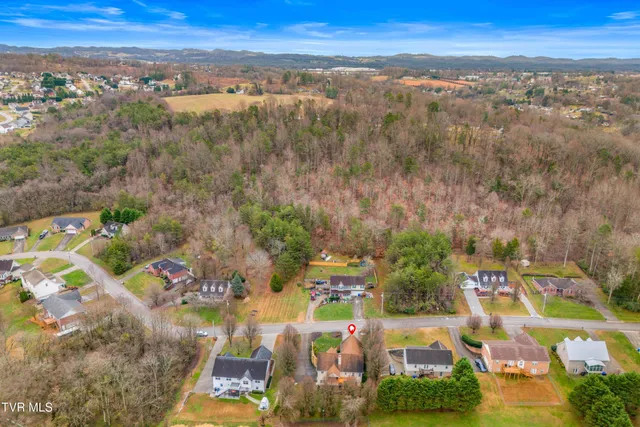 $469,900 | 1401 Brookfield Drive, Morristown, TN 37814