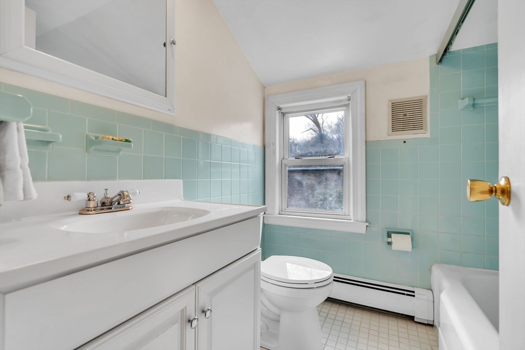 119 Topsfield Road Wenham, MA 01984 - Photo 21 of 35 Gallery Image 21