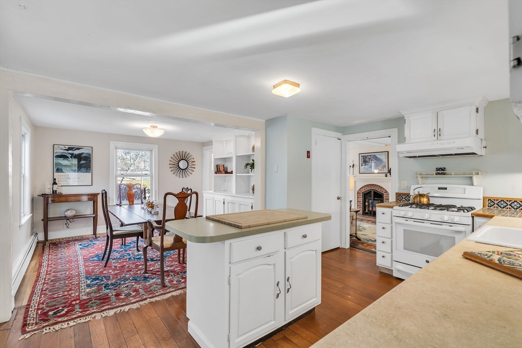 119 Topsfield Road Wenham, MA 01984 - Photo 4 of 35 Gallery Image 4