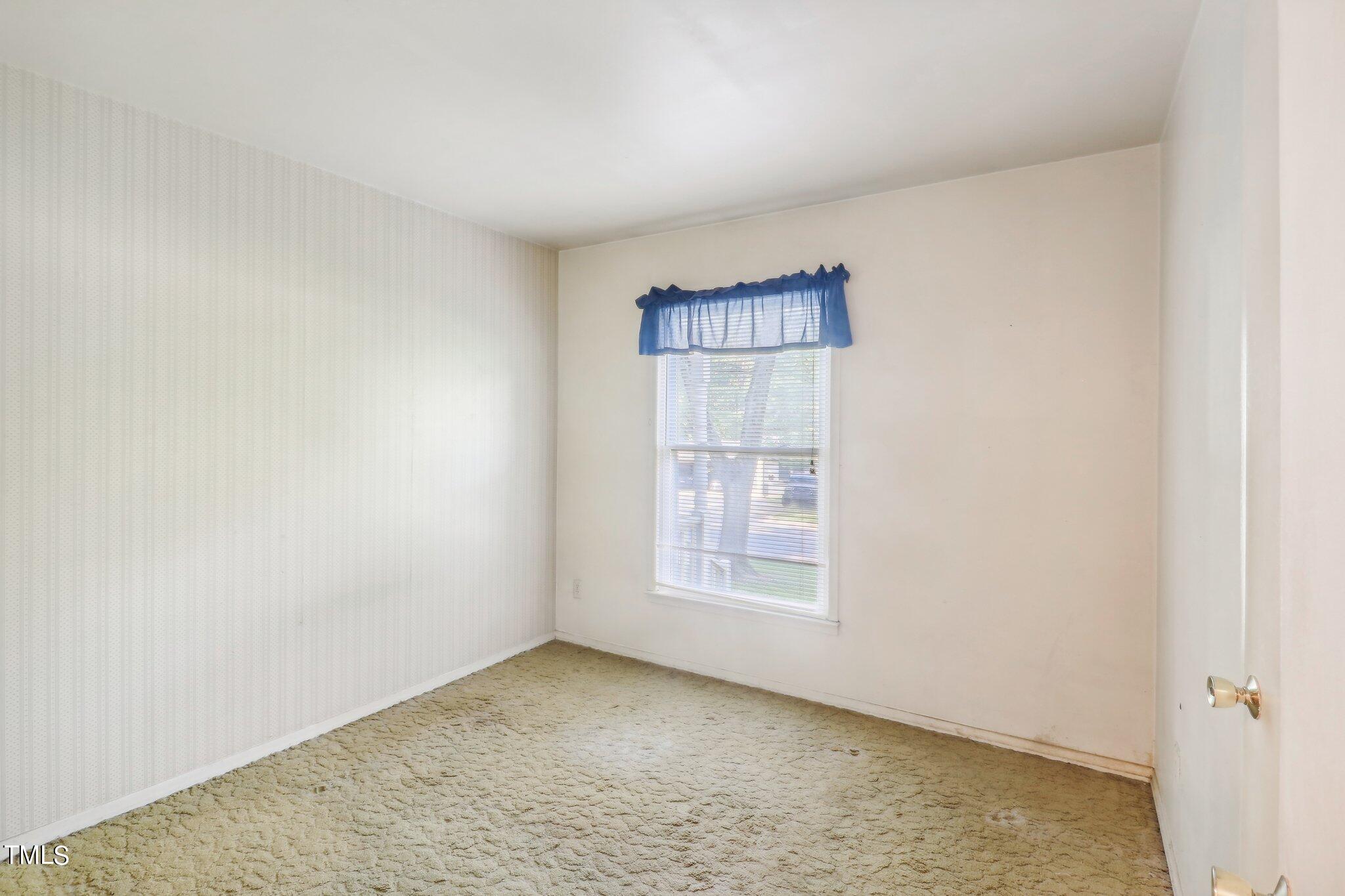 916 Chatham Lane Raleigh, NC 27610 - Photo 15 of 23 Chatham Ln-018
