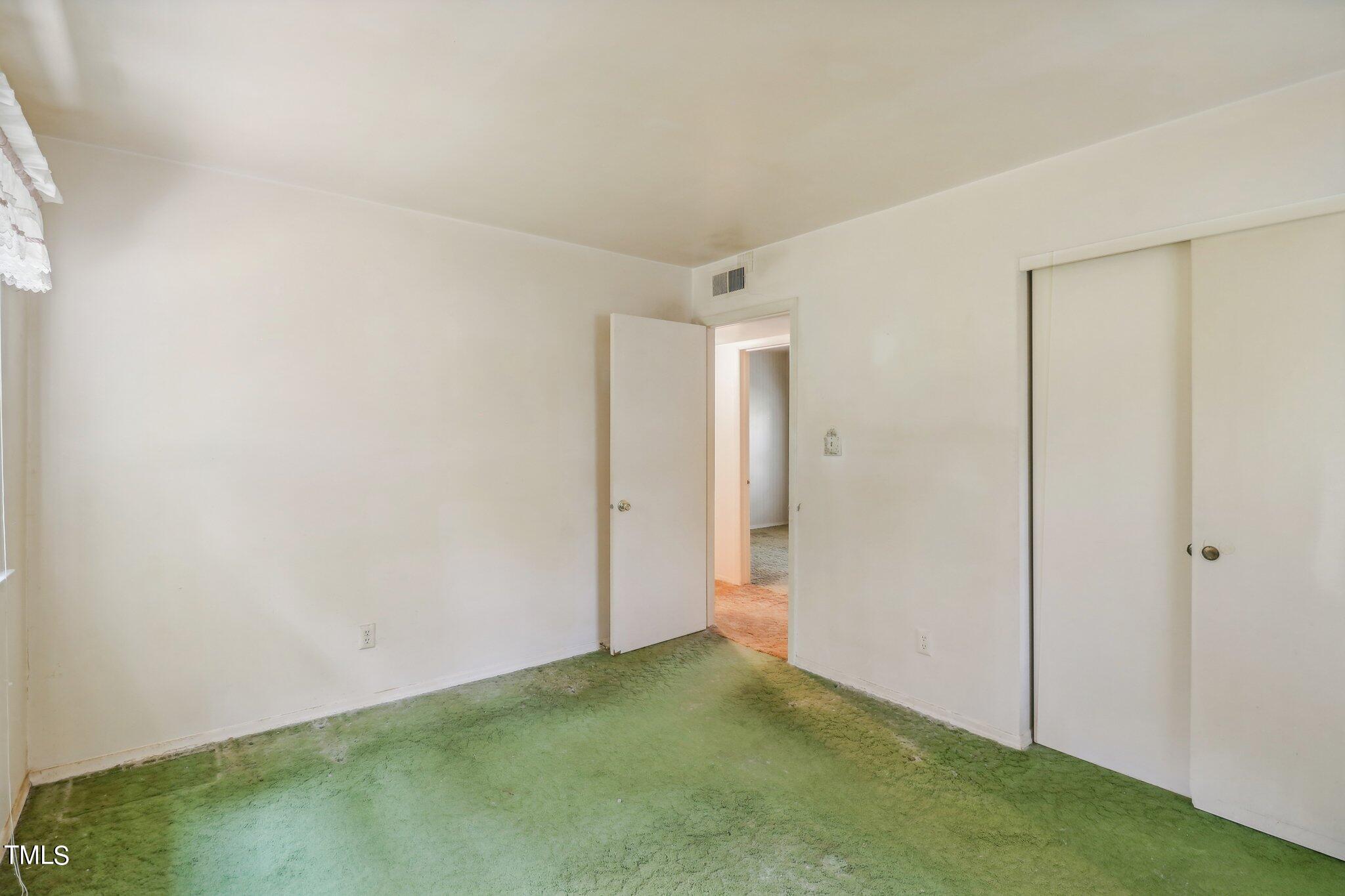 916 Chatham Lane Raleigh, NC 27610 - Photo 17 of 23 Chatham Ln-021