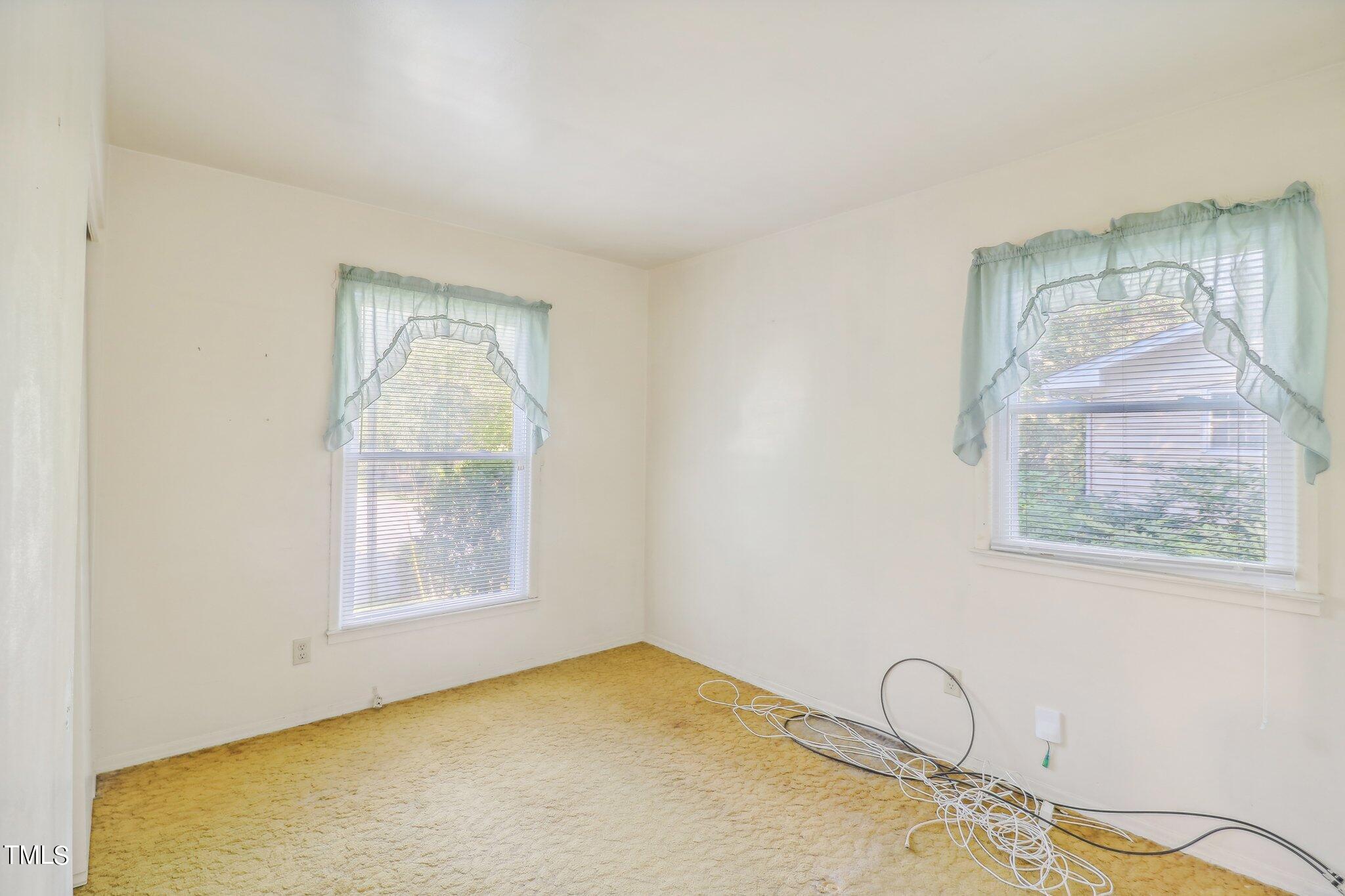 916 Chatham Lane Raleigh, NC 27610 - Photo 18 of 23 Chatham Ln-022