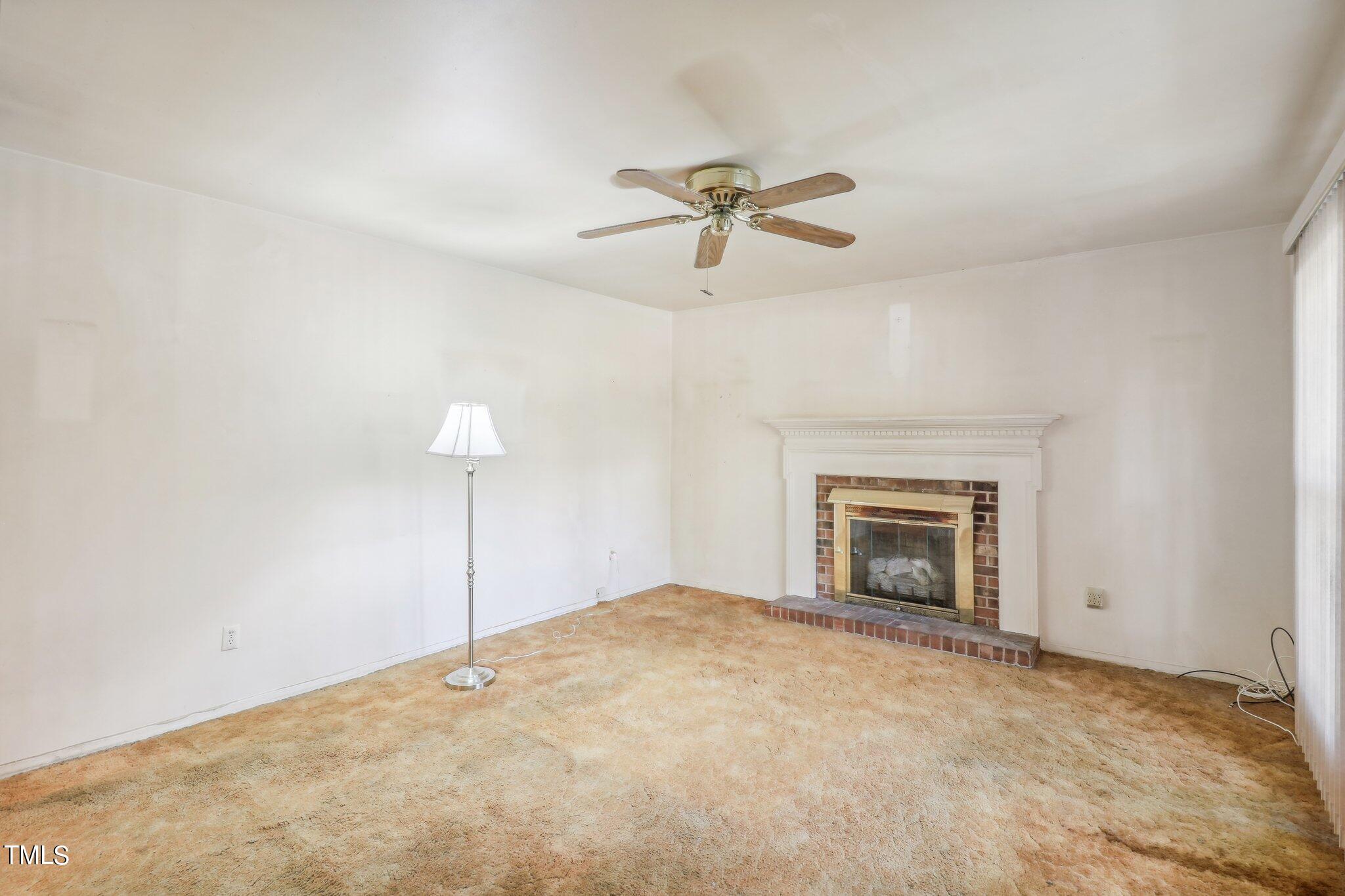 916 Chatham Lane Raleigh, NC 27610 - Photo 4 of 23 Chatham Ln-006