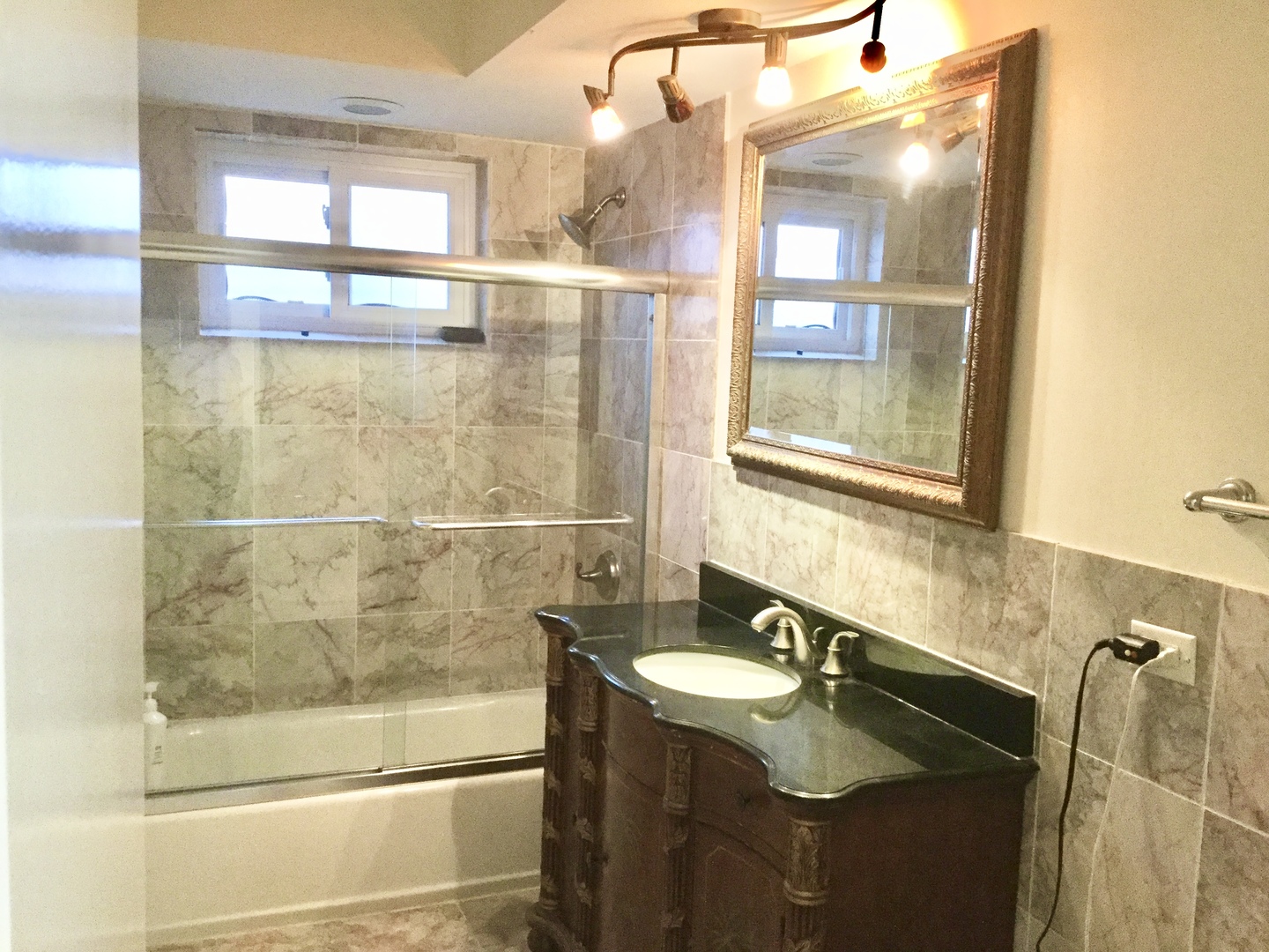 2016 Maple Avenue Northbrook, IL 60062 - Photo 26 of 40