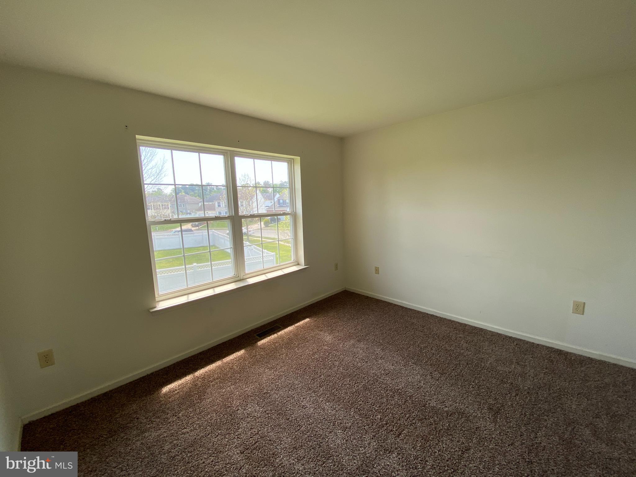 113 Harmony Cir Road Sicklerville, NJ 08081 - Photo 11 of 12 Gallery Image 11
