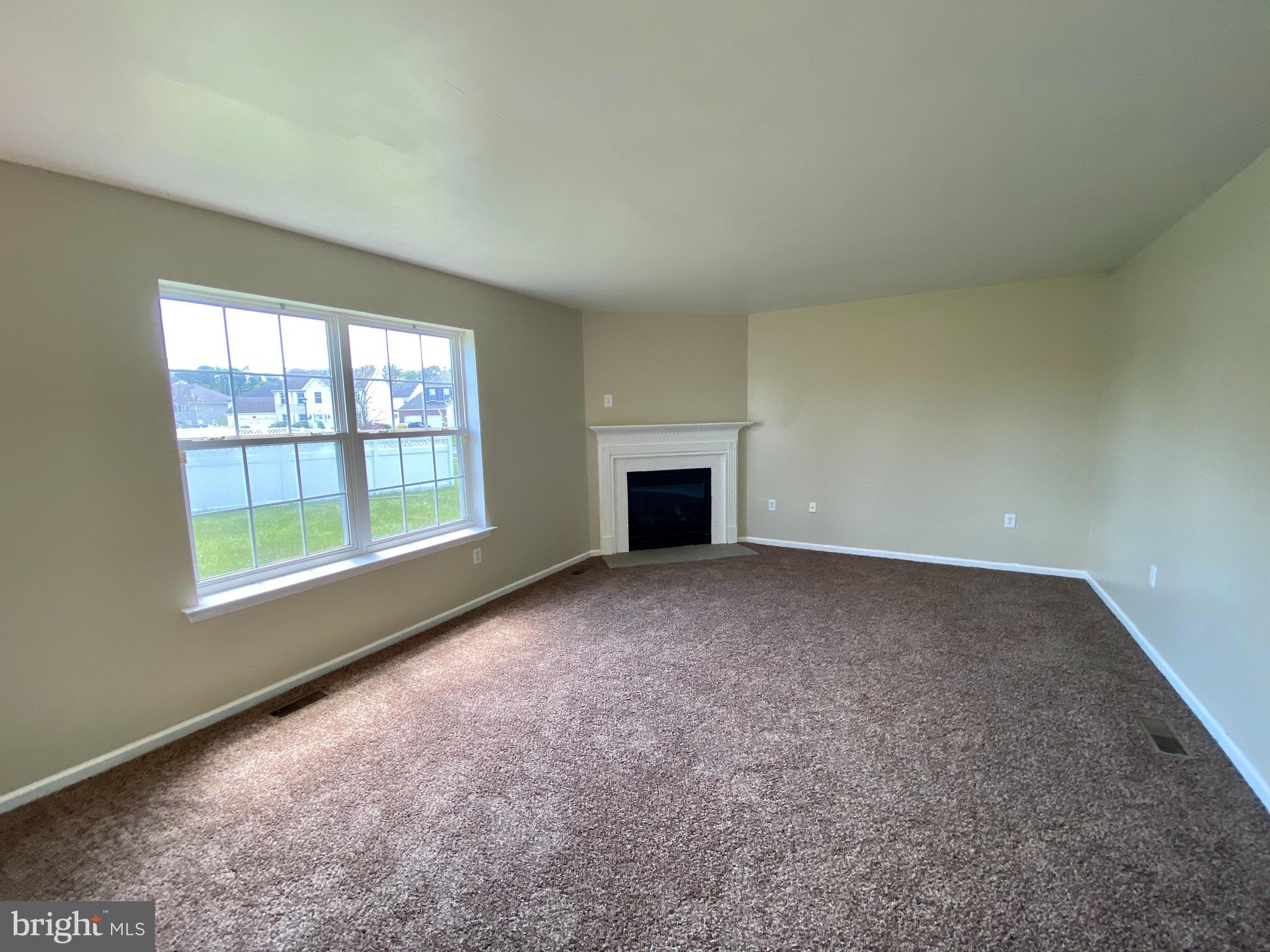 113 Harmony Cir Road Sicklerville, NJ 08081 - Photo 6 of 12 Gallery Image 6