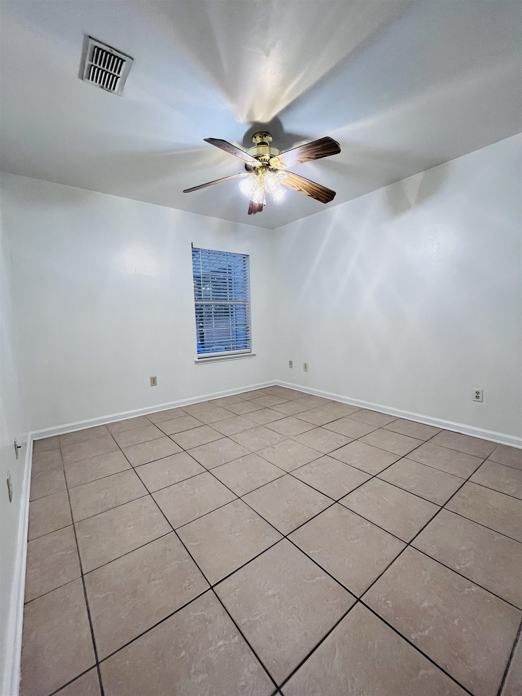 1285 Rumba Lane, Unit B Tallahassee, FL 32304 - Photo 19 of 21