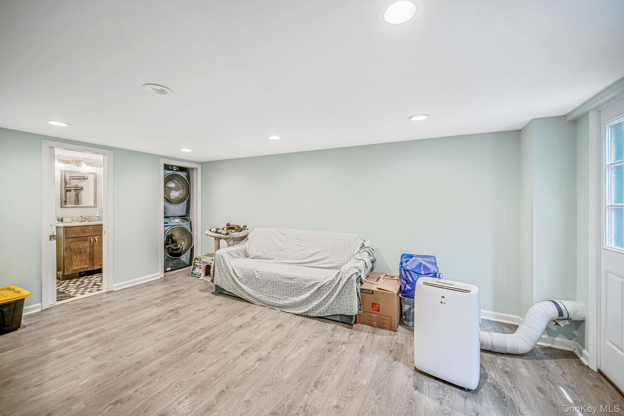 25 Rosedale Road Sound Beach, NY 11789 - Photo 22 of 27 Gallery Image 22