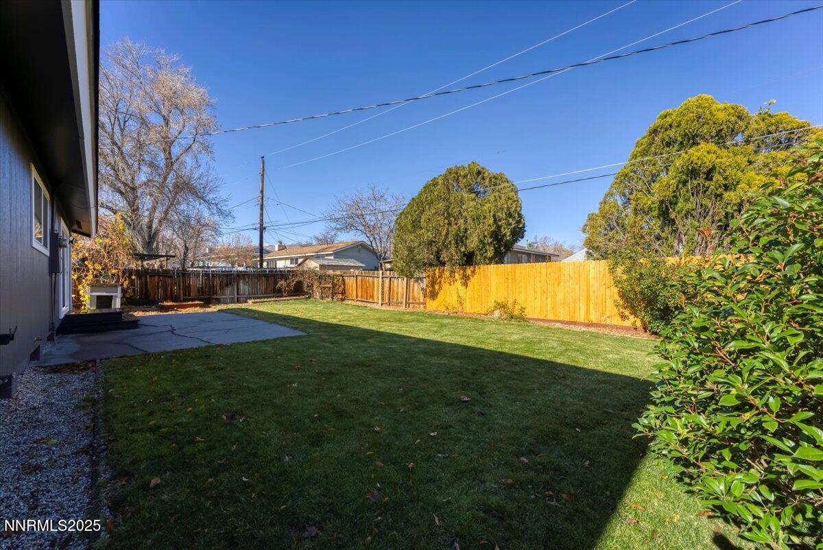 2801 Kings Row Reno, NV 89503 - Photo 24 of 32 a view of a garden