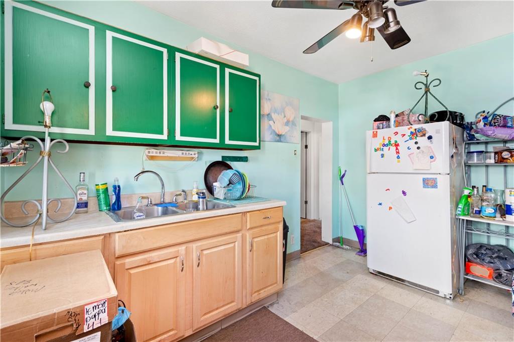 500 Broadway Avenue McKees Rocks, PA 15136 - Photo 4 of 16 Gallery Image 4