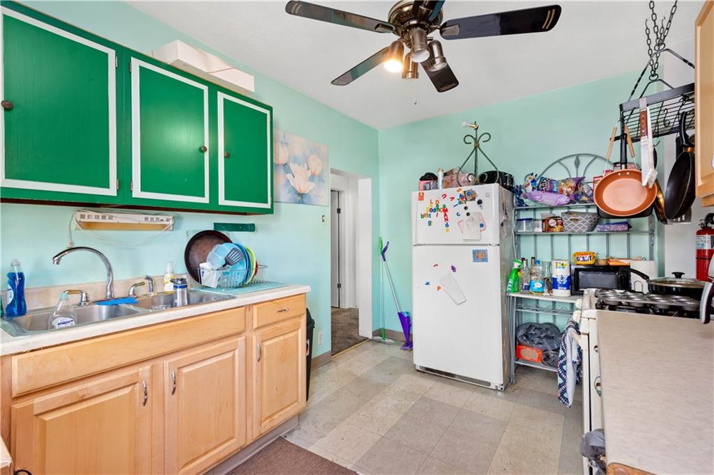 500 Broadway Avenue McKees Rocks, PA 15136 - Photo 5 of 16 Gallery Image 5