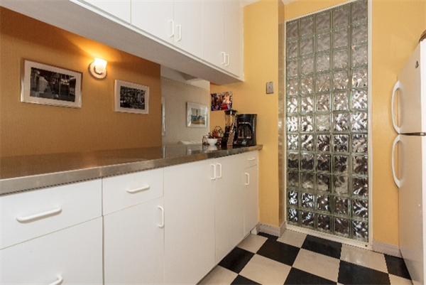 1080 Beacon Street, Unit 2C Brookline, MA 02446 - Photo 7 of 11
