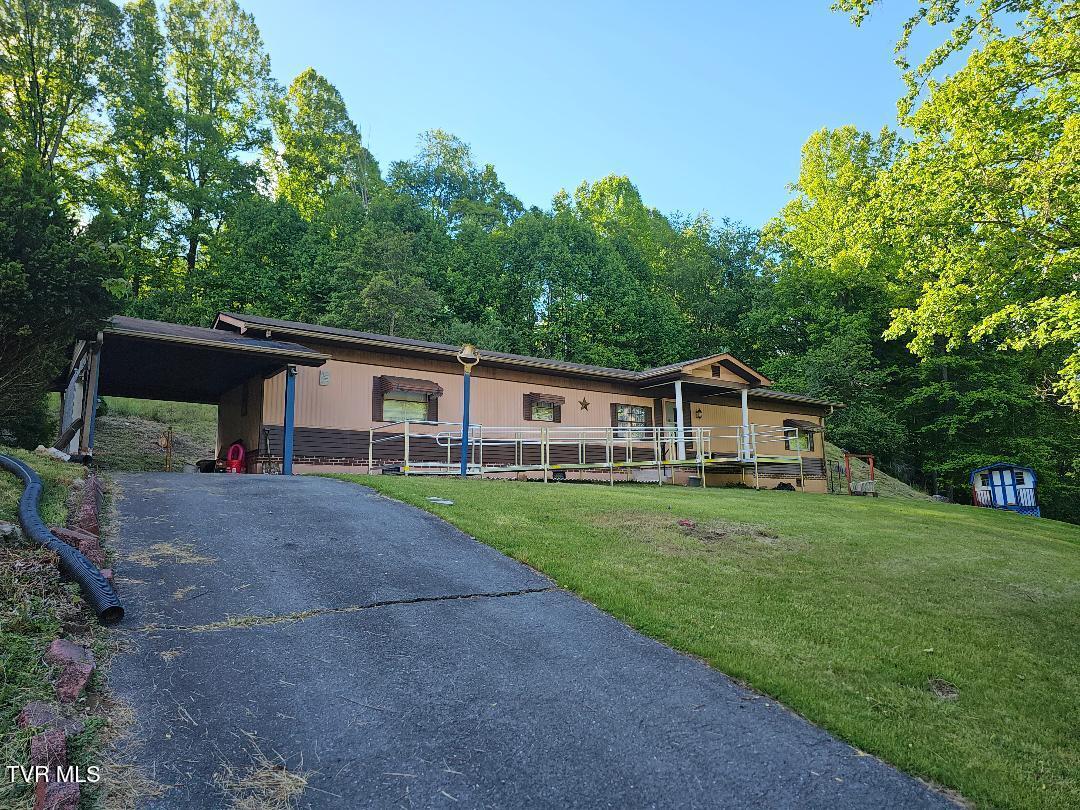 2056 Honey Camp Road Clintwood, VA 24228 - Photo 2 of 29 11