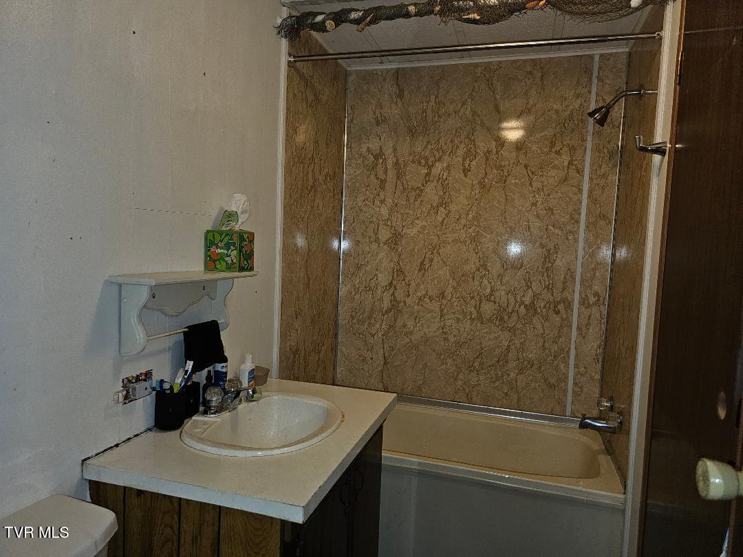 2056 Honey Camp Road Clintwood, VA 24228 - Photo 21 of 29 11