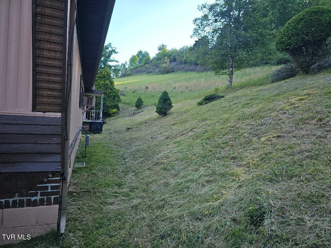 2056 Honey Camp Road Clintwood, VA 24228 - Photo 28 of 29 14