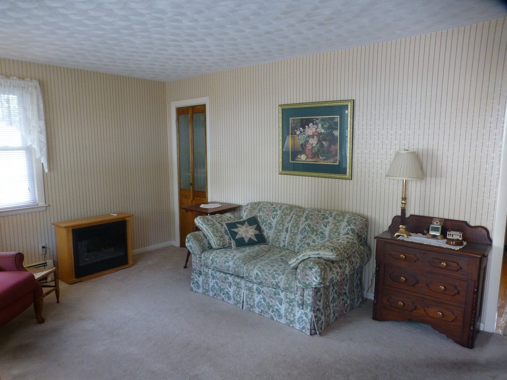 29 Hunnewell Road Worcester, MA 01606 - Photo 10 of 17 Gallery Image 10