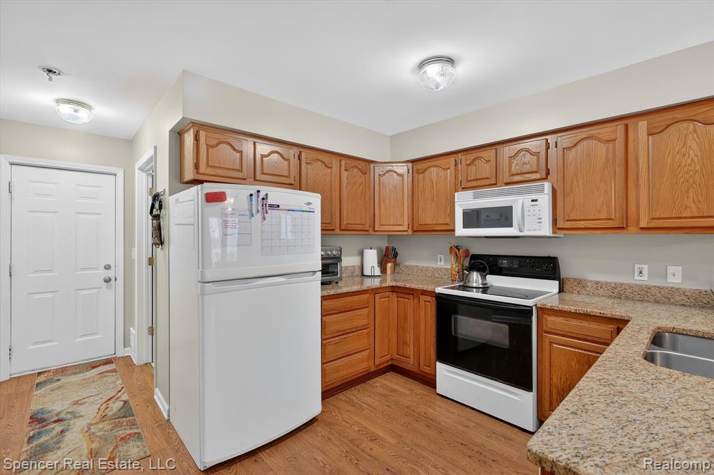 10791 Rattalee Lake Road Davisburg, MI 48350 - Photo 11 of 30 Gallery Image 11