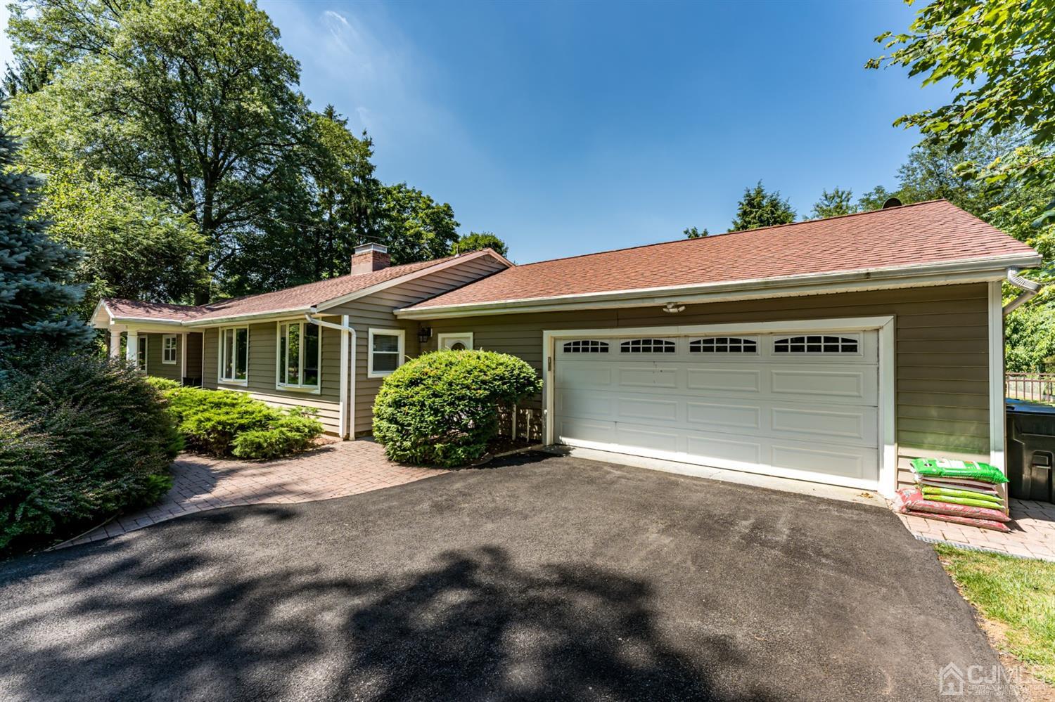 23 Warwick Road Colonia, NJ 07067 - Photo 2 of 50 Gallery Image 2