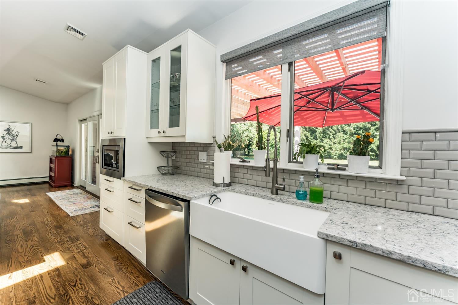 23 Warwick Road Colonia, NJ 07067 - Photo 11 of 50 Gallery Image 11