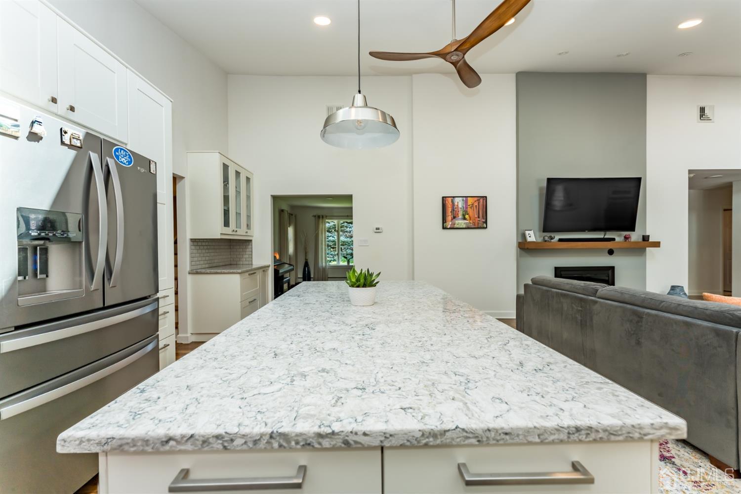23 Warwick Road Colonia, NJ 07067 - Photo 12 of 50 Gallery Image 12