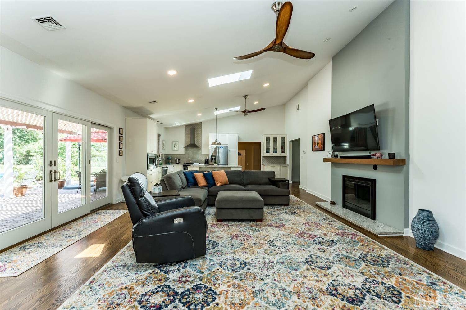 23 Warwick Road Colonia, NJ 07067 - Photo 16 of 50 Gallery Image 16