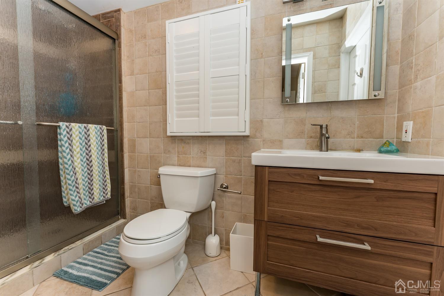 23 Warwick Road Colonia, NJ 07067 - Photo 17 of 50 Gallery Image 17