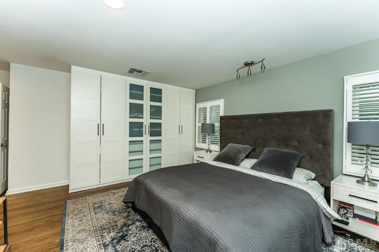 23 Warwick Road Colonia, NJ 07067 - Photo 19 of 50 Gallery Image 19