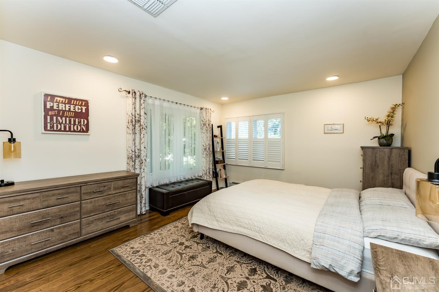 23 Warwick Road Colonia, NJ 07067 - Photo 22 of 50 Gallery Image 22