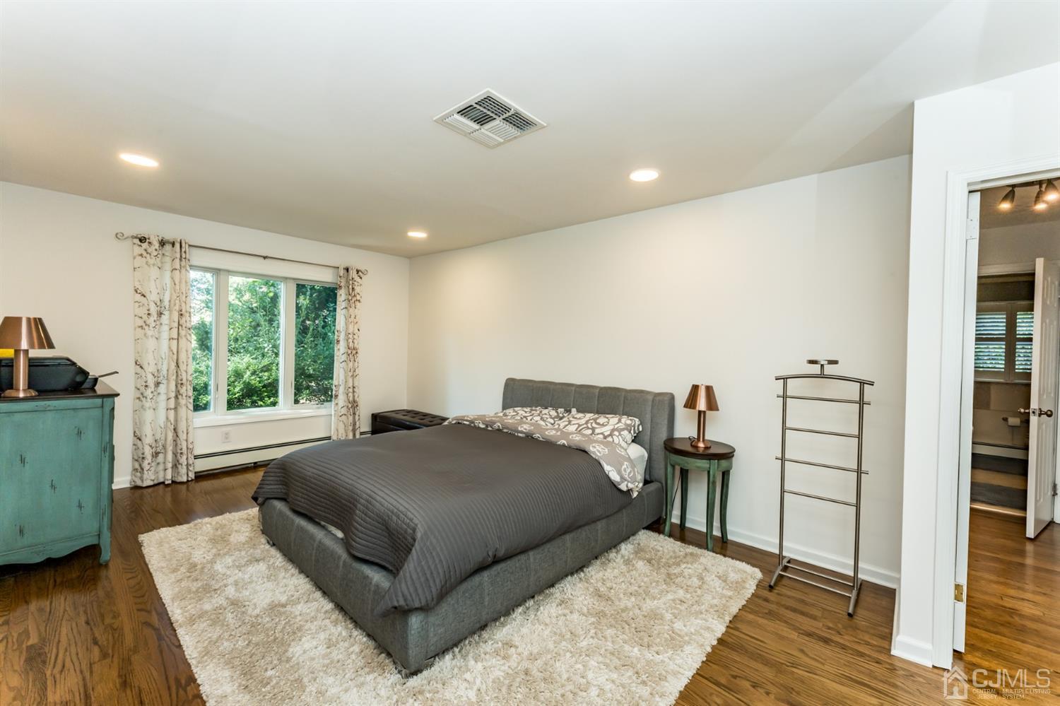 23 Warwick Road Colonia, NJ 07067 - Photo 24 of 50 Gallery Image 24