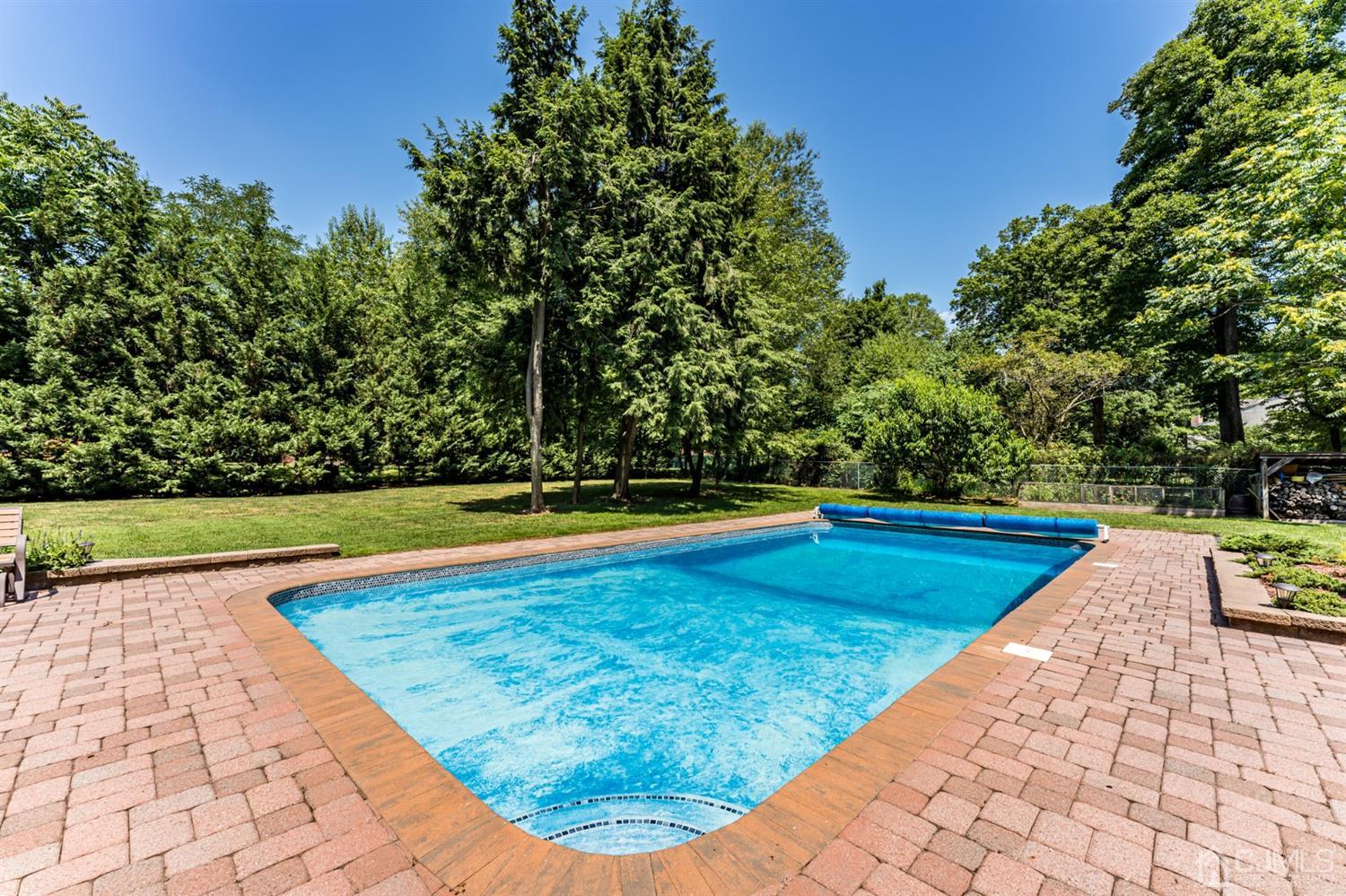23 Warwick Road Colonia, NJ 07067 - Photo 31 of 50 Gallery Image 31