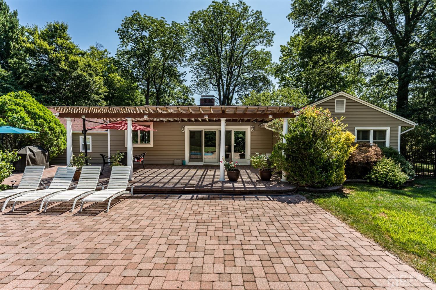 23 Warwick Road Colonia, NJ 07067 - Photo 34 of 50 Gallery Image 34