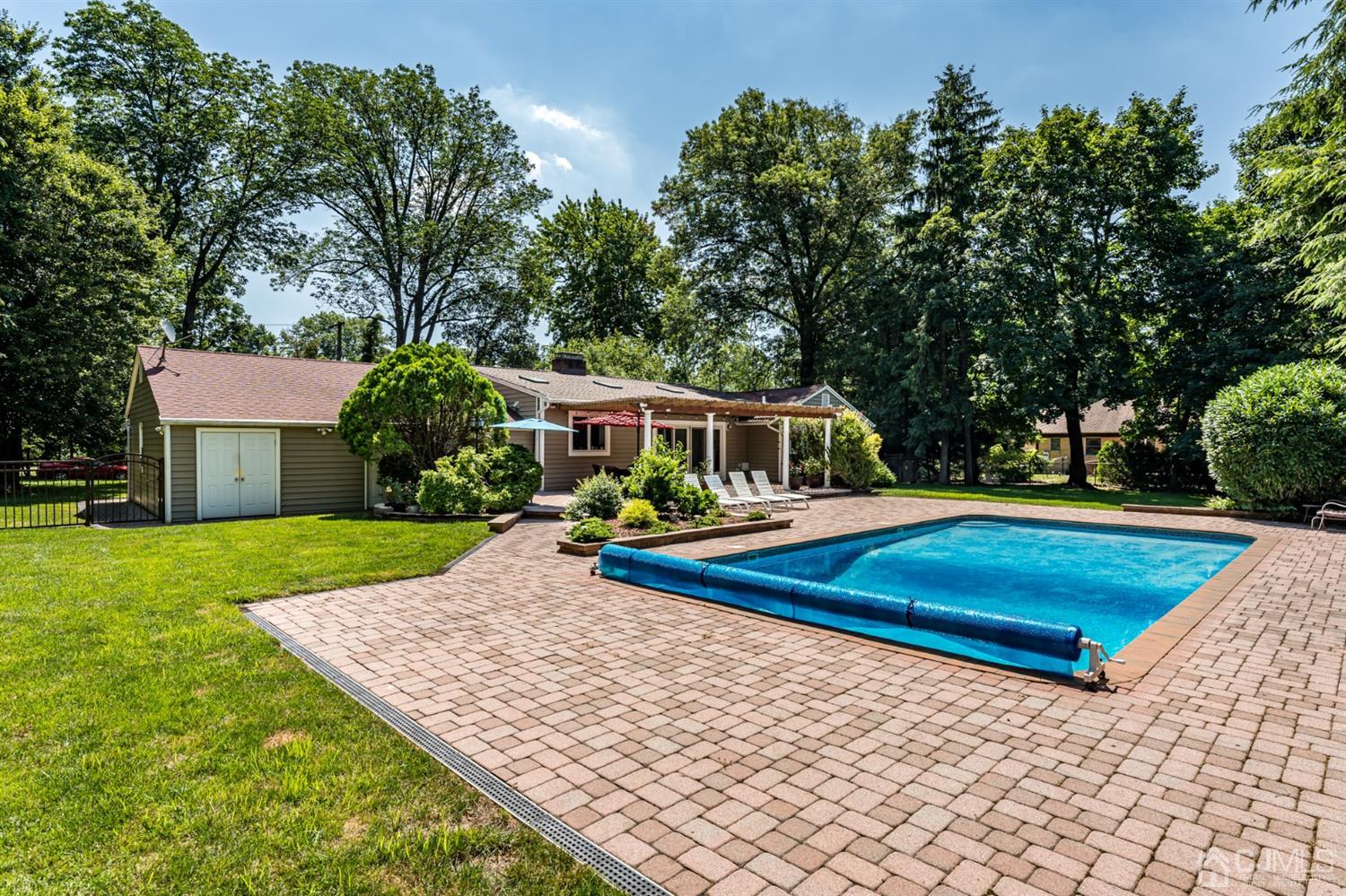 23 Warwick Road Colonia, NJ 07067 - Photo 36 of 50 Gallery Image 36