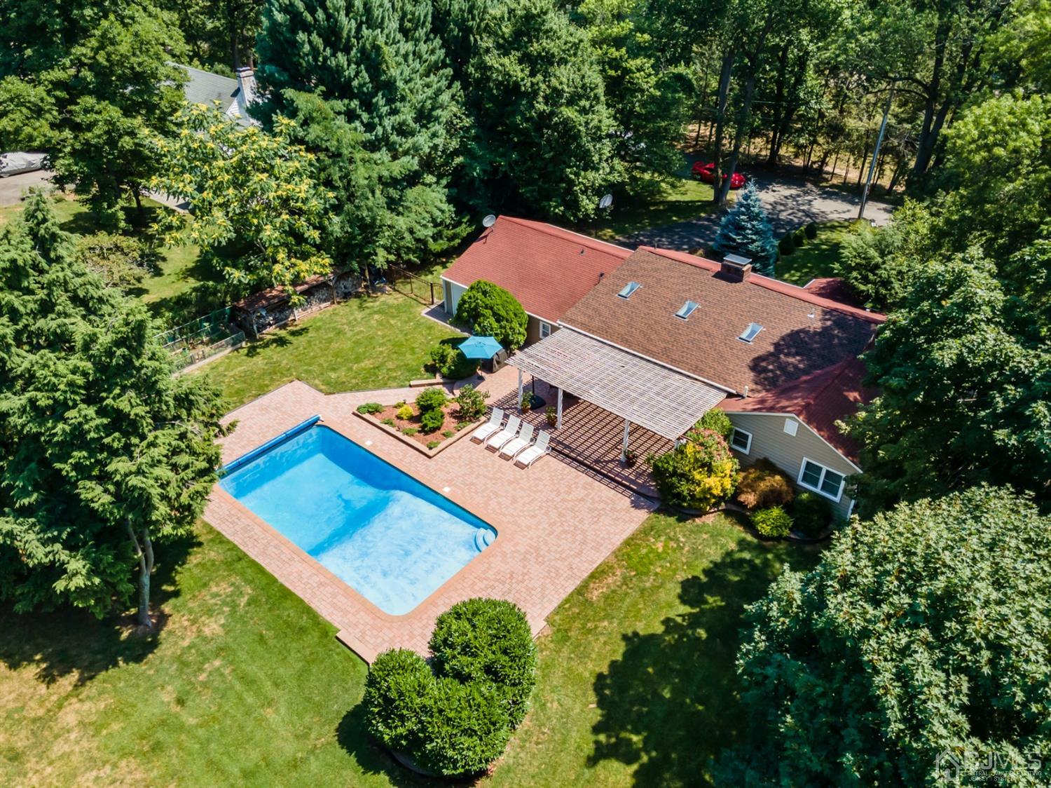 23 Warwick Road Colonia, NJ 07067 - Photo 46 of 50 Gallery Image 46
