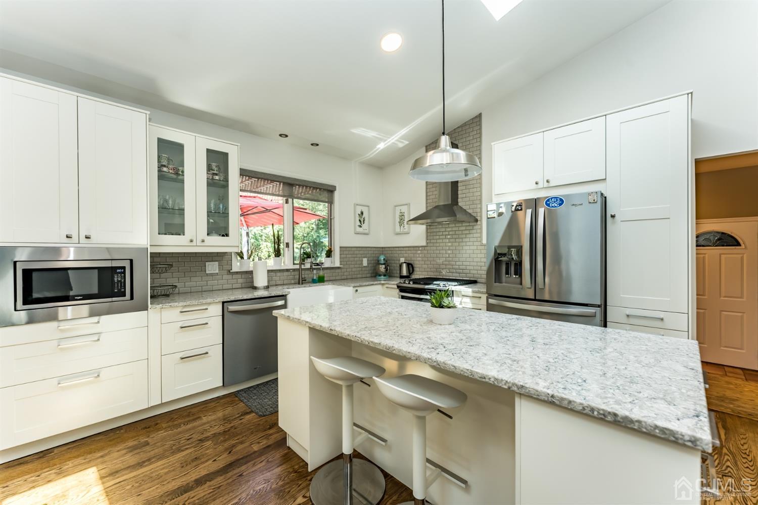 23 Warwick Road Colonia, NJ 07067 - Photo 8 of 50 Gallery Image 8