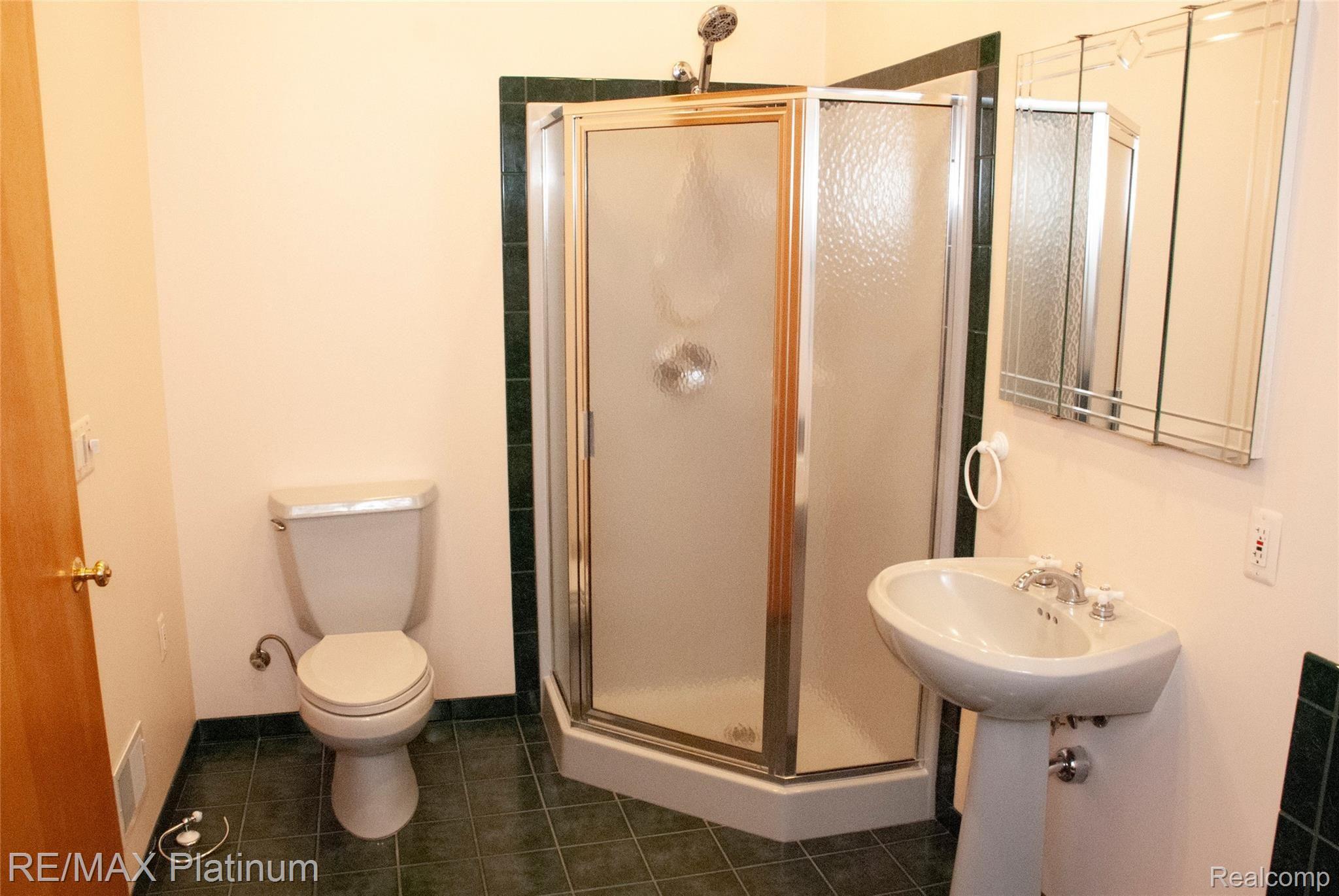 4922 Cedar Lake Road Howell, MI 48843 - Photo 40 of 93 42.JPG