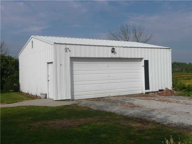5801 Horseshoe Road Delaware, OH 43015 - Photo 2 of 24