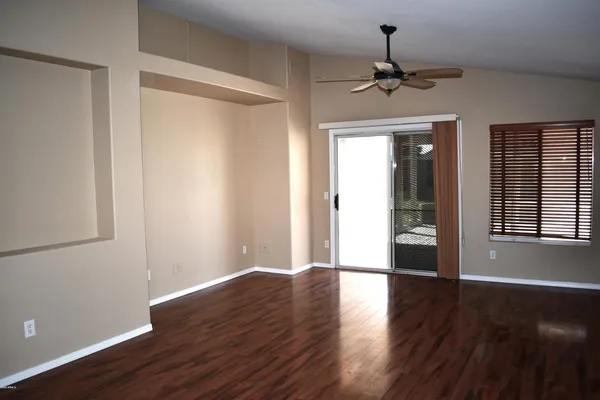 $2,070 | 10316 North 94th Lane, Peoria, AZ 85345