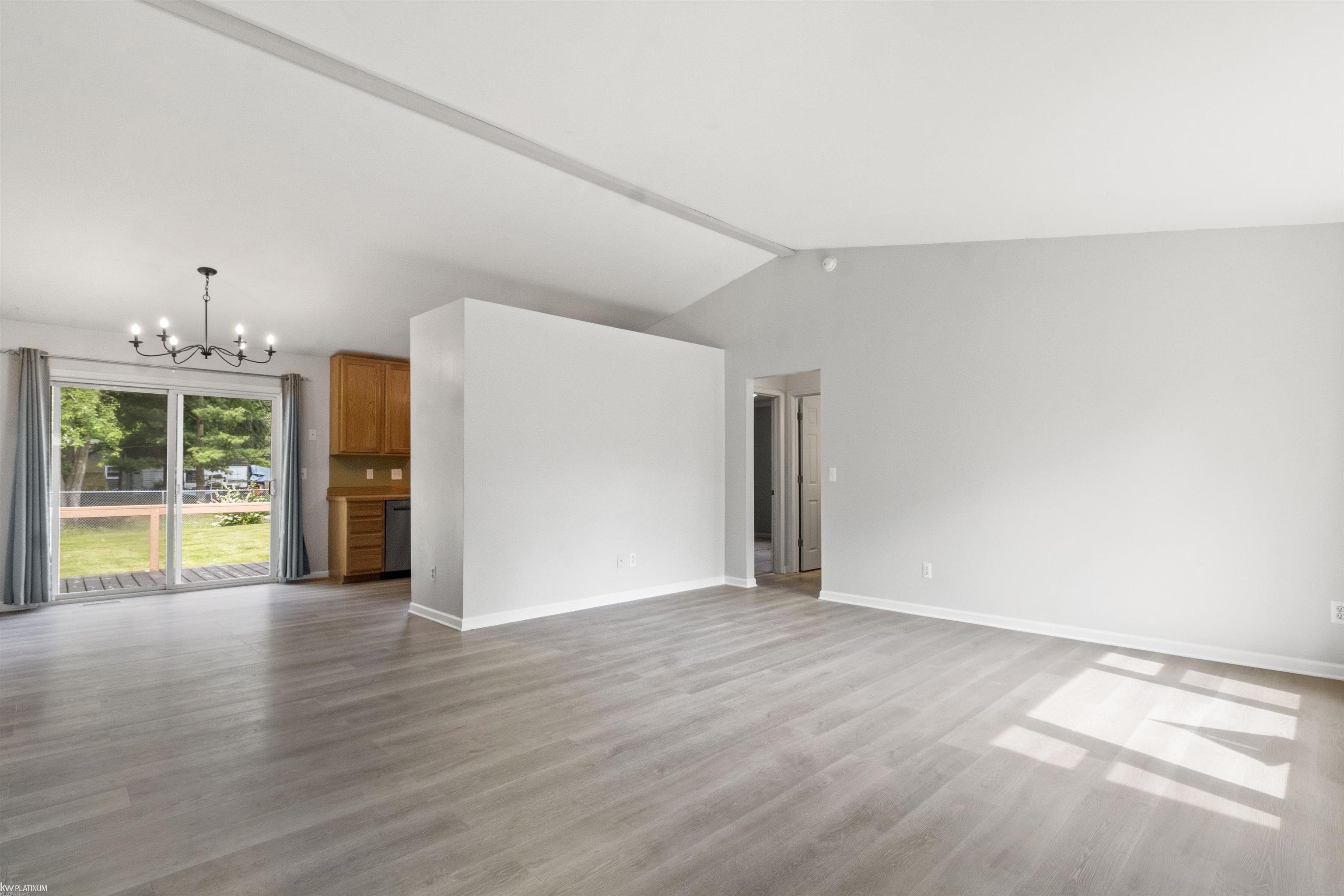 5885 Lakeshore Road Fort Gratiot, MI 48059 - Photo 5 of 18 50178625-ec38fe5c-dc9b-458b-a9ef-a6930ec6bc59.JPG