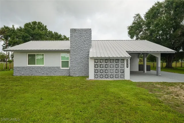 $575,000 | 8678 County Road 78, Fort Denaud, FL 33935