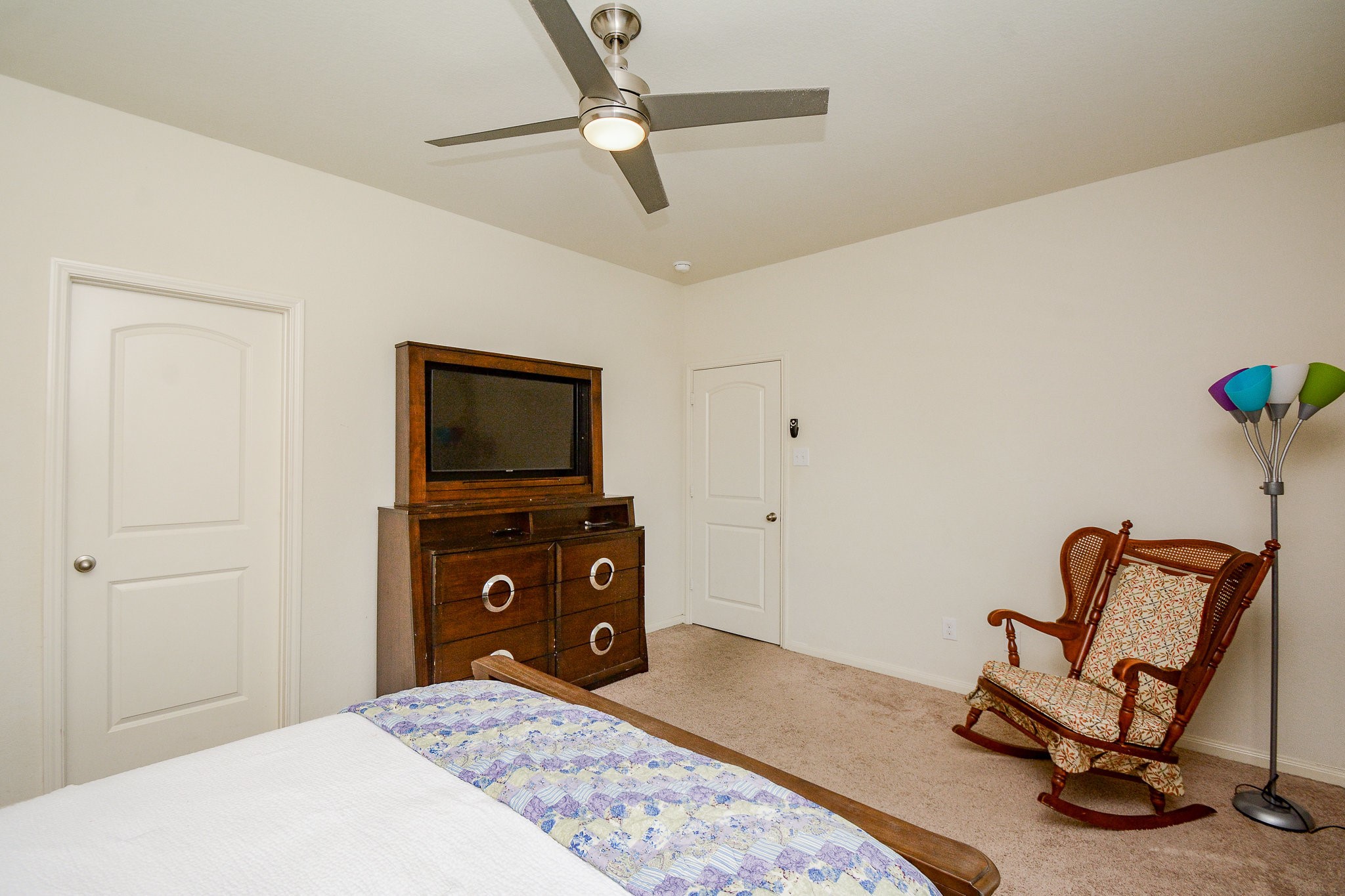 1322 Emerald Stone Drive Rosharon, TX 77583 - Photo 10 of 26 Primary Bedroom