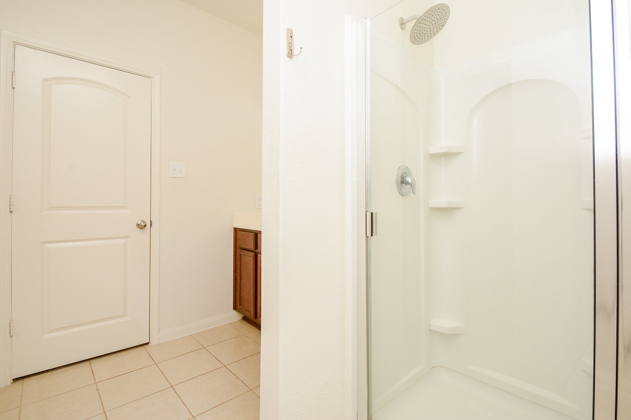 1322 Emerald Stone Drive Rosharon, TX 77583 - Photo 13 of 26 Primary Bathroom