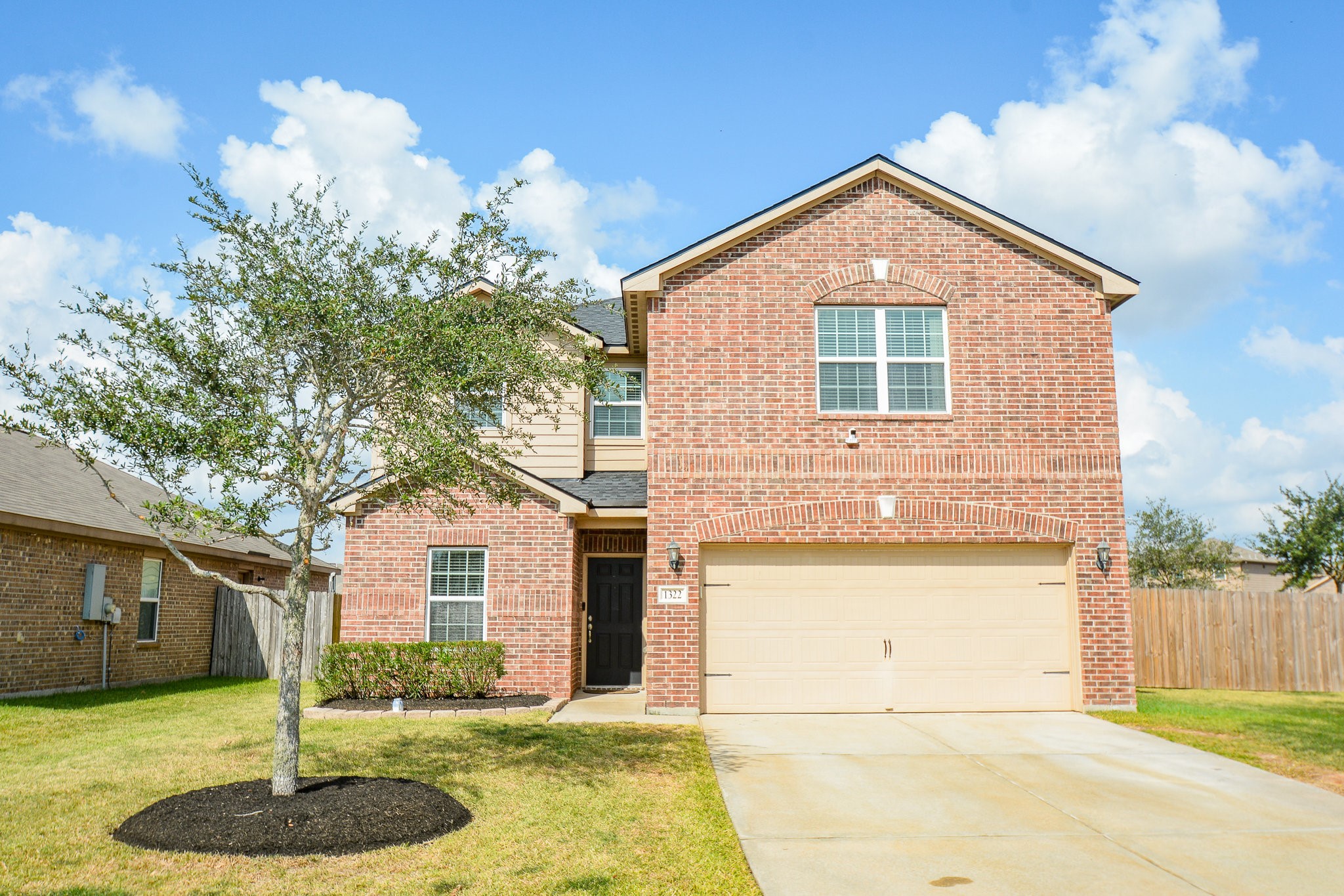 1322 Emerald Stone Drive Rosharon, TX 77583 - Photo 4 of 26 Welcome Home