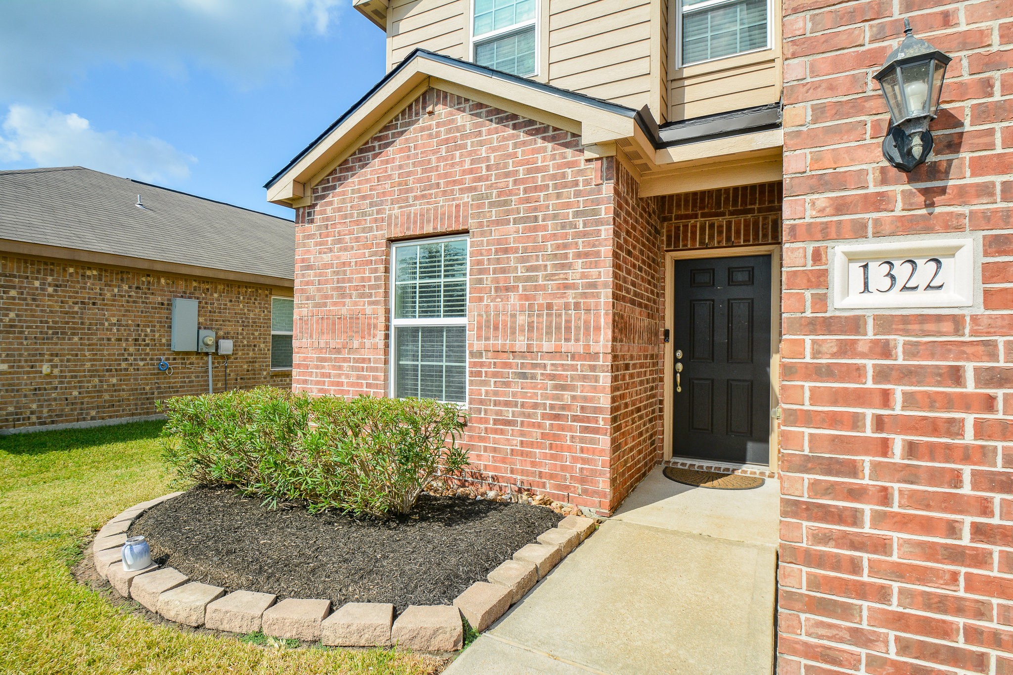 1322 Emerald Stone Drive Rosharon, TX 77583 - Photo 5 of 26 check out the low maintenance landscaping