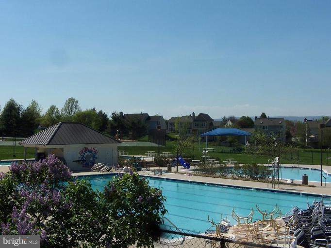 9125 Ridgefield Lane Frederick, MD 21701 - Photo 17 of 30 pools